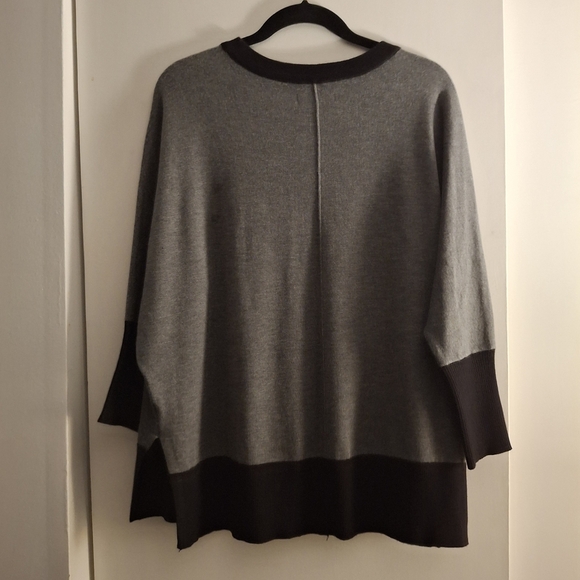 New Directions Women's Charcoal and Black Sweater Top - Picture 2 of 7